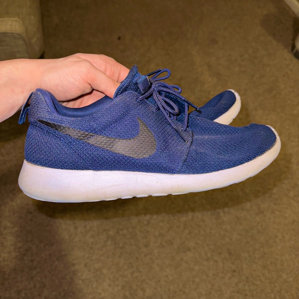 Nike Roshe Run Midnight Navy Blue, Men's (Size 10)